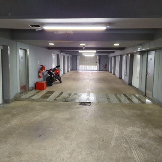  2A IMMOBILIER : Garage / Parking | AJACCIO (20090) | 18 m2 | 160 € 