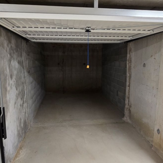 2A IMMOBILIER : Garage / Parking | AJACCIO (20090) | 13.27m2 | 120 € 
