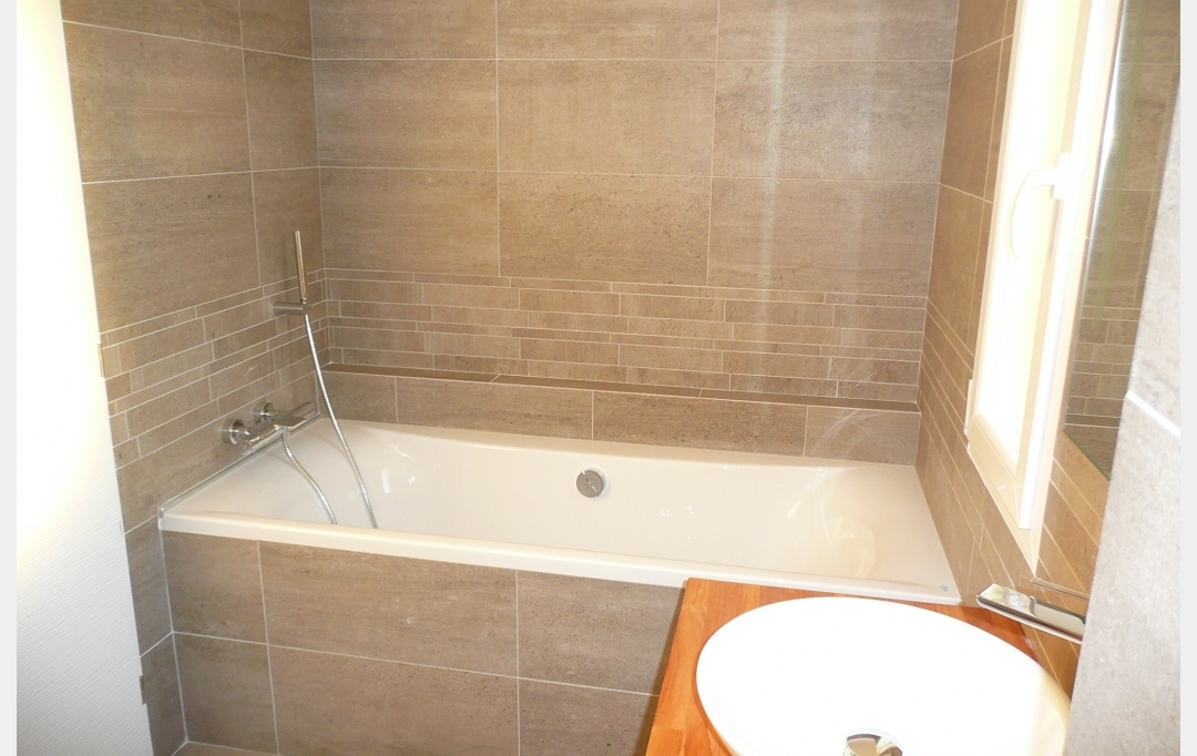 2A IMMOBILIER : Appartement | AFA (20167) | 69 m2 | 1 200 € 