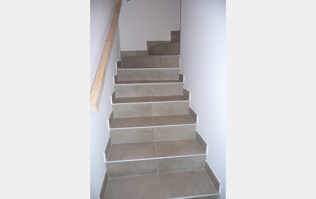 2A IMMOBILIER : Appartement | AFA (20167) | 69 m2 | 1 200 € 