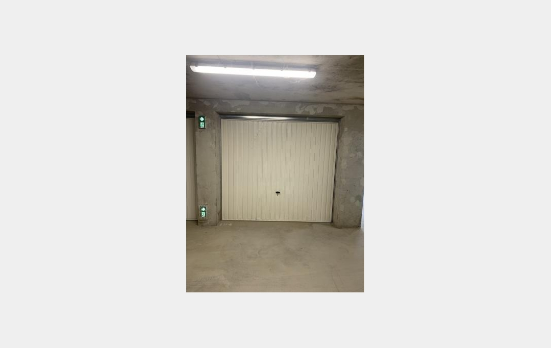 2A IMMOBILIER : Garage / Parking | AJACCIO (20090) | 13 m2 | 125 € 