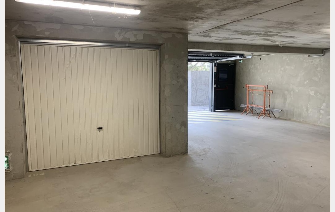 2A IMMOBILIER : Garage / Parking | AJACCIO (20090) | 13 m2 | 125 € 