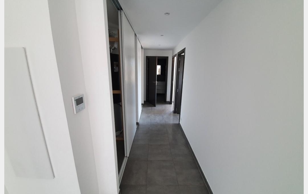 2A IMMOBILIER : Appartement | AJACCIO (20090) | 70 m2 | 1 044 € 