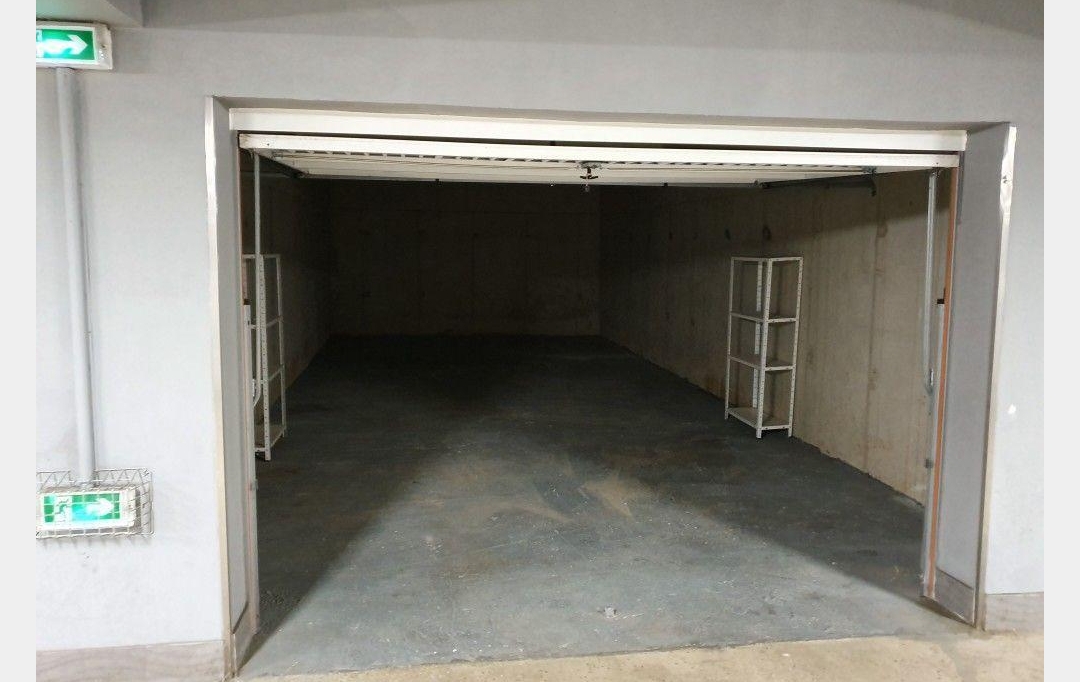 2A IMMOBILIER : Garage / Parking | AJACCIO (20090) | 18 m2 | 160 € 