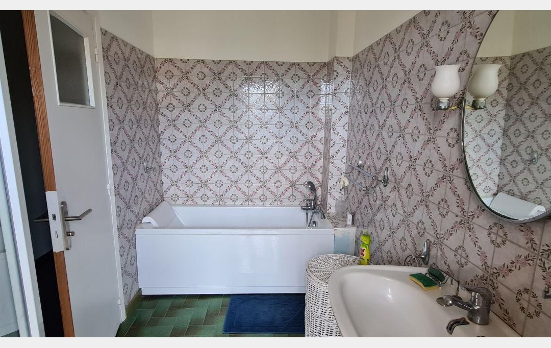2A IMMOBILIER : Appartement | AJACCIO (20090) | 79 m2 | 1 150 € 