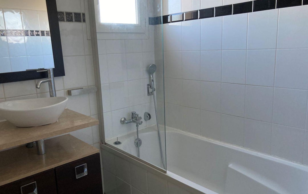 2A IMMOBILIER : Appartement | AJACCIO (20090) | 64 m2 | 910 € 
