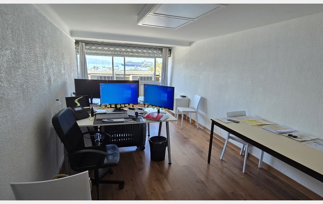 2A IMMOBILIER : Local / Bureau | AJACCIO (20090) | 75 m2 | 970 € 