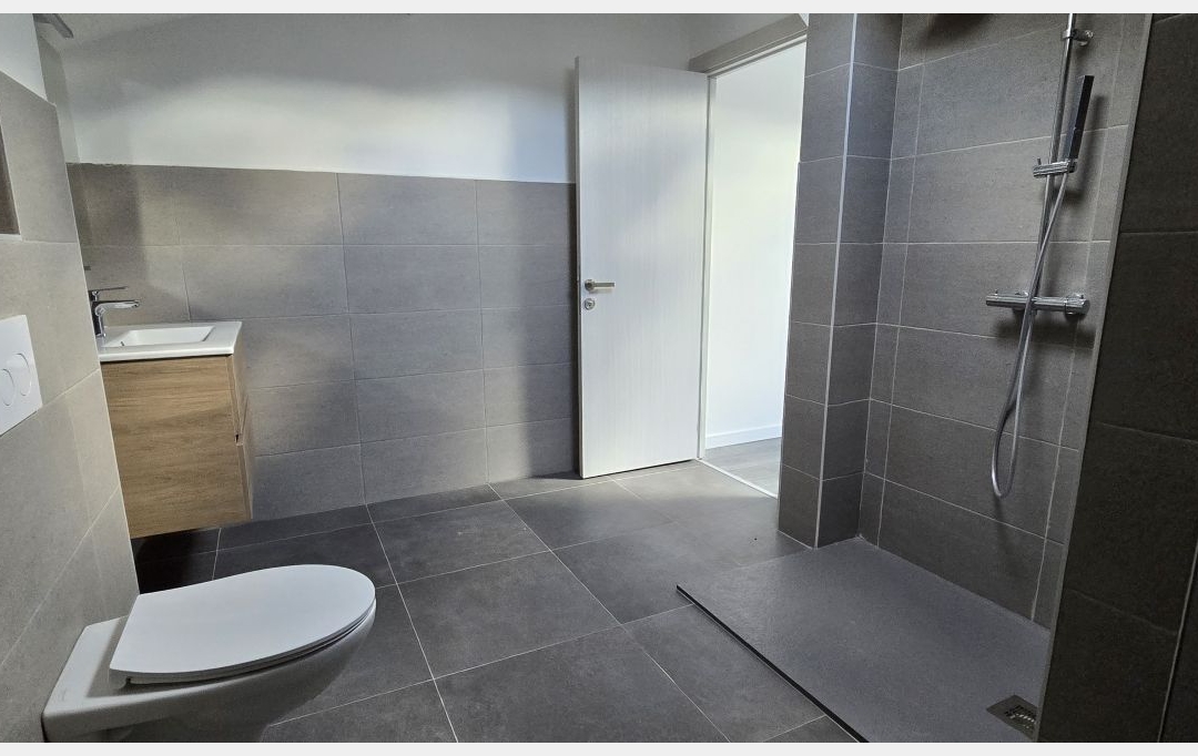 2A IMMOBILIER : Appartement | AJACCIO (20090) | 79 m2 | 1 100 € 