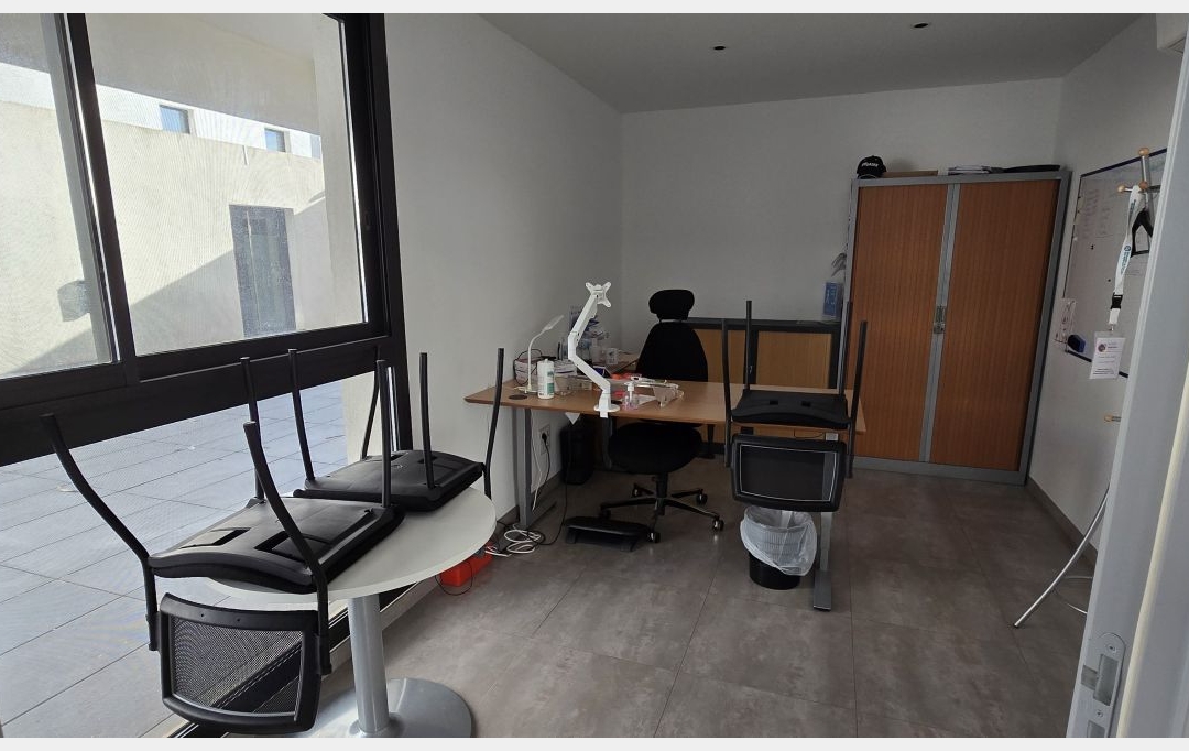 2A IMMOBILIER : Local / Bureau | AJACCIO (20090) | 82 m2 | 1 400 € 