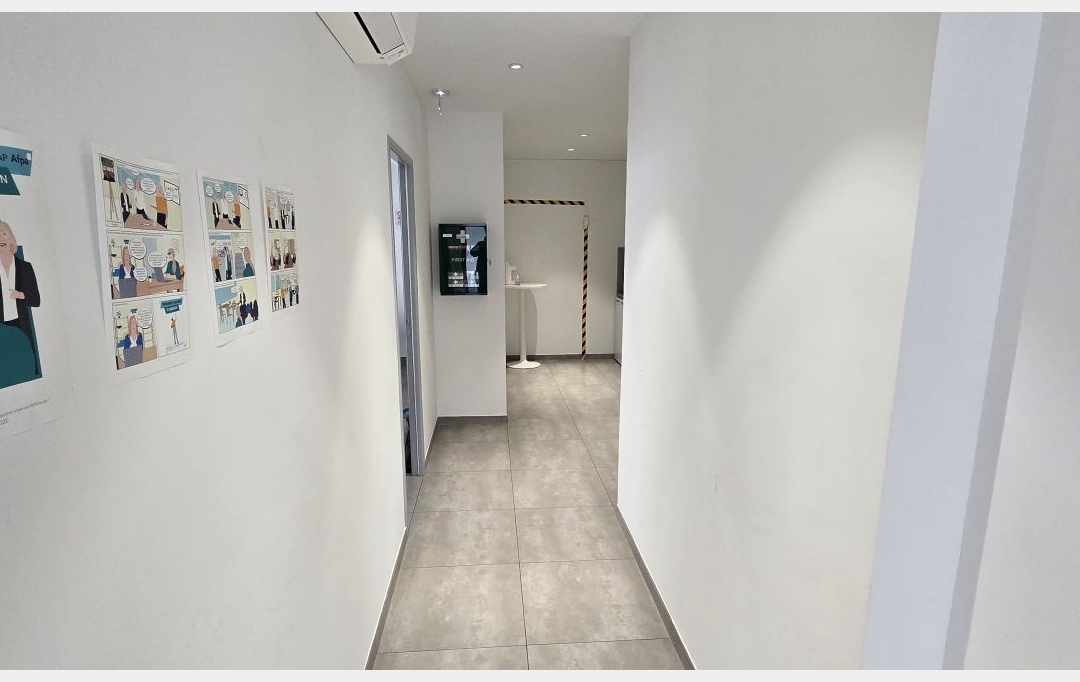 2A IMMOBILIER : Local / Bureau | AJACCIO (20090) | 82 m2 | 1 400 € 
