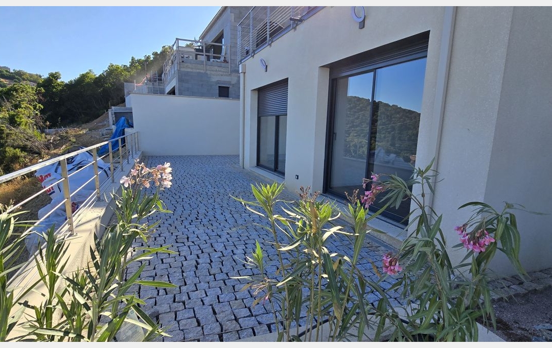 2A IMMOBILIER : Appartement | AJACCIO (20000) | 71 m2 | 1 200 &euro; 