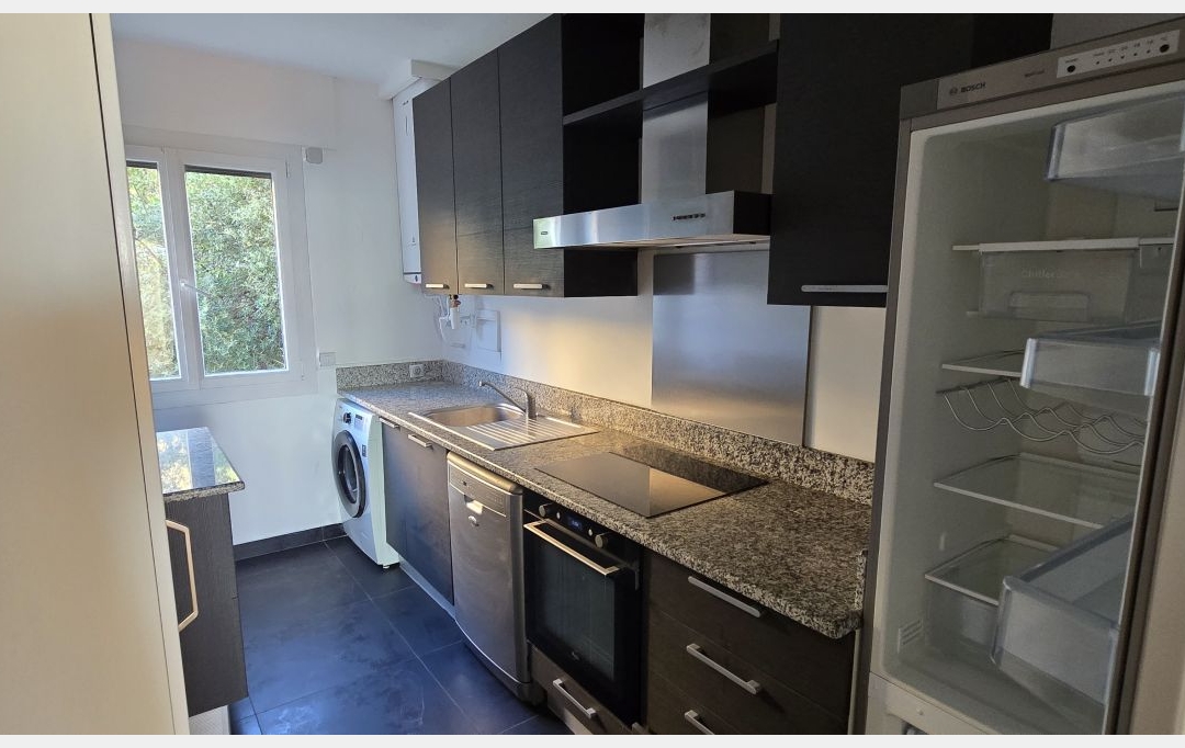 2A IMMOBILIER : Appartement | SAINT-PHILIPPE (97442) | 50 m2 | 875 &euro; 