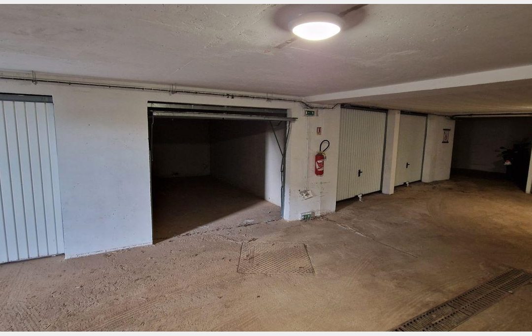 2A IMMOBILIER : Garage / Parking | AJACCIO (20000) | 18 m2 | 35 000 € 