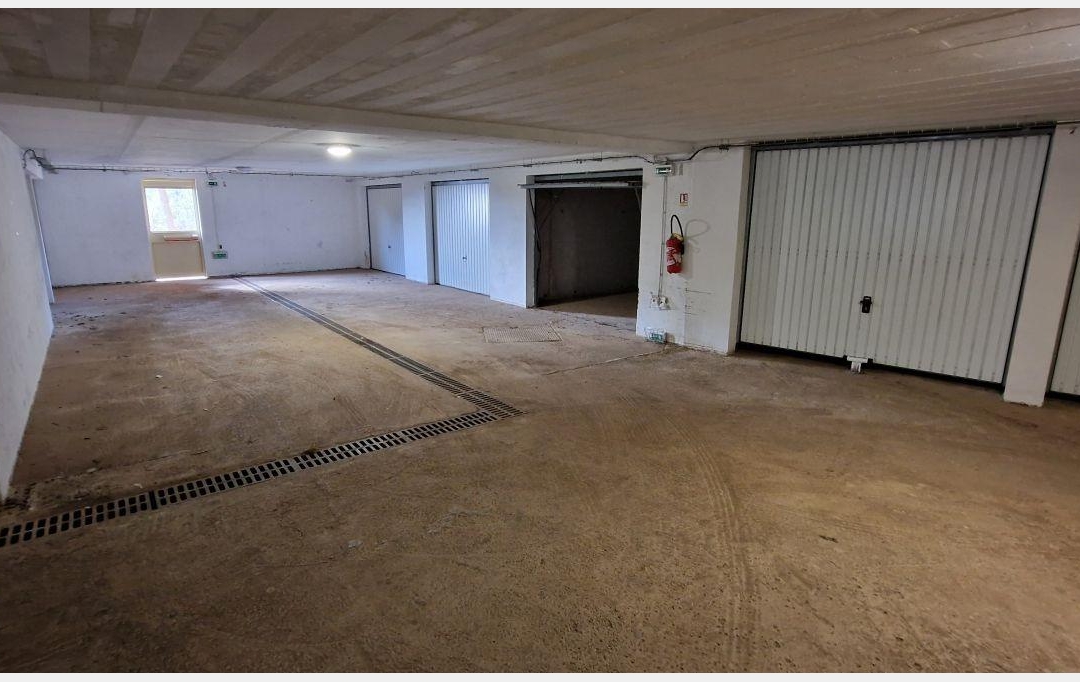 2A IMMOBILIER : Garage / Parking | AJACCIO (20000) | 18 m2 | 35 000 € 