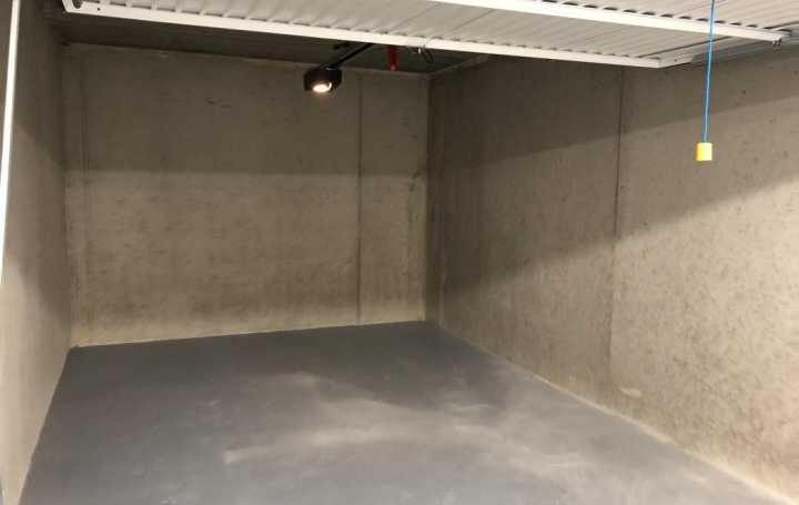 Garage AJACCIO 18 m2 130 € Garage AJACCIO 18 m2 130 €