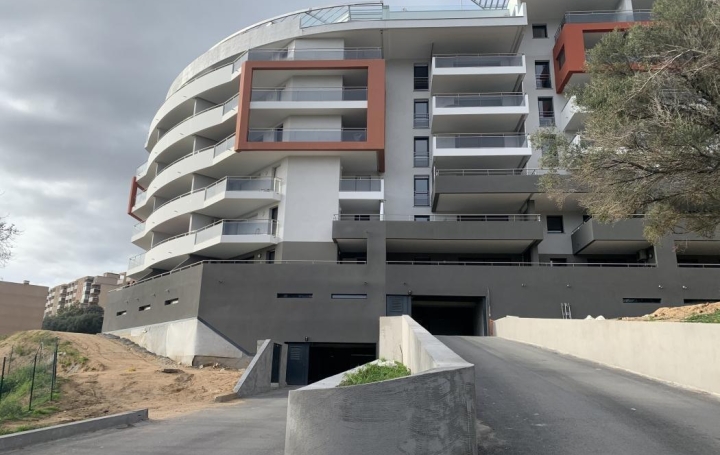 Garage AJACCIO 13 m2 125 € Garage AJACCIO 13 m2 125 €