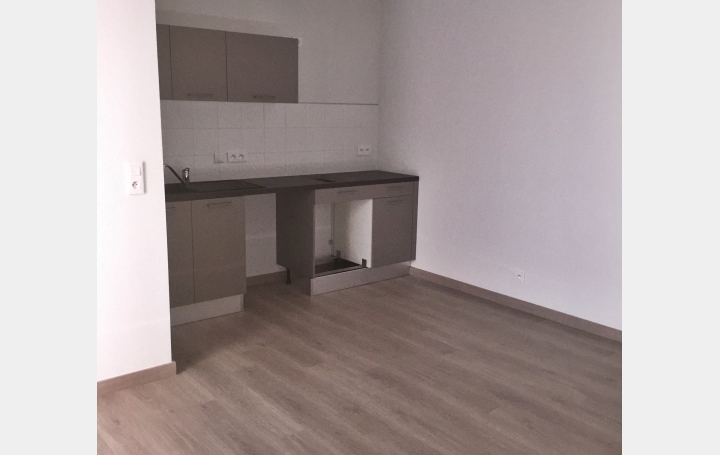 Appartement P2 AJACCIO 42 m2 730 € Appartement P2 AJACCIO 42 m2 730 €