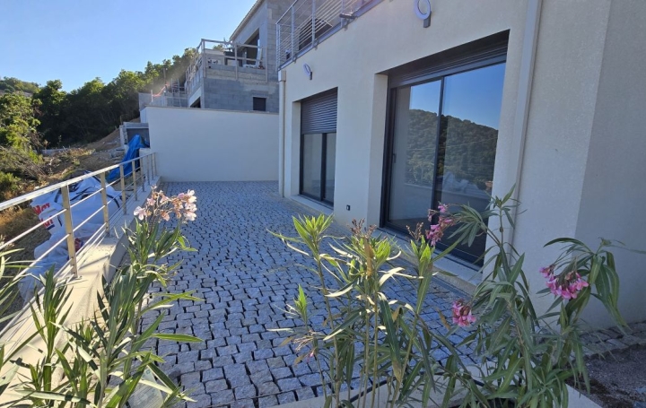 Appartement P3   AJACCIO  71 m2 1 200 € 