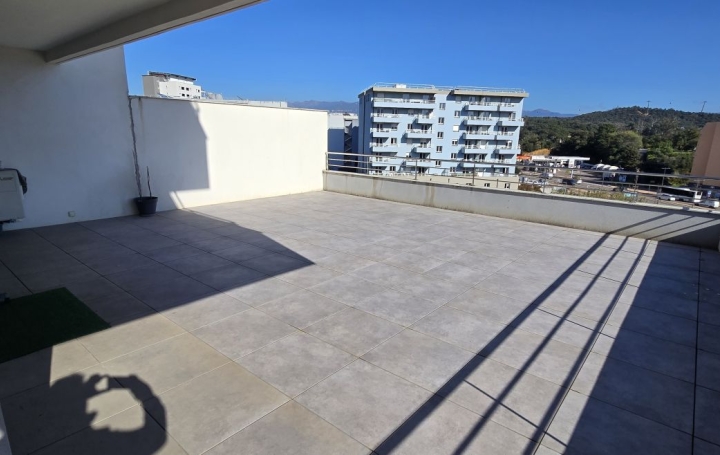 Appartement P3   AJACCIO  72 m2 1 200 € 