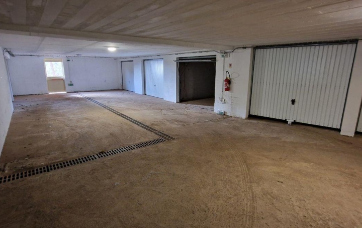 2A IMMOBILIER : Garage / Parking | AJACCIO (20000) | 18 m2 | 35 000 € 