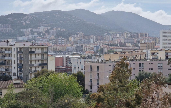 Appartement P4 AJACCIO 99 m2 320 000 € Appartement P4 AJACCIO 99 m2 320 000 €