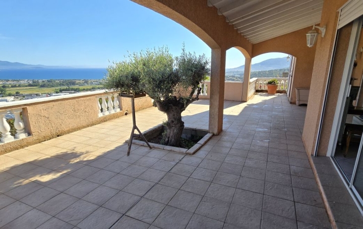 Villa AJACCIO 151 m2 565 000 € Villa AJACCIO 151 m2 565 000 €