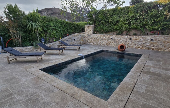 Villa   AJACCIO  145 m2 875 000 € 